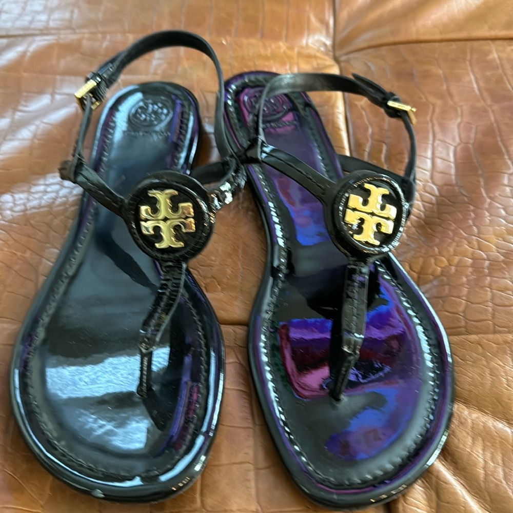Tory Burch patent leather flip flops women’s size 10
